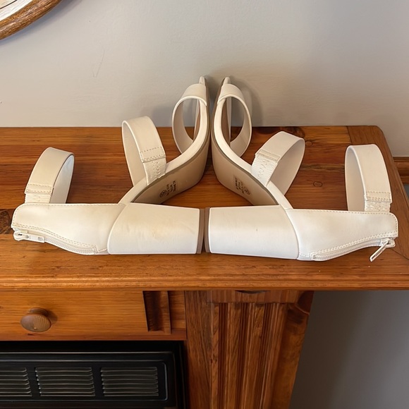 White D heals - Picture 5 of 9